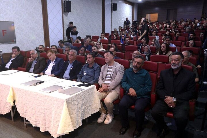 پیام آذری
