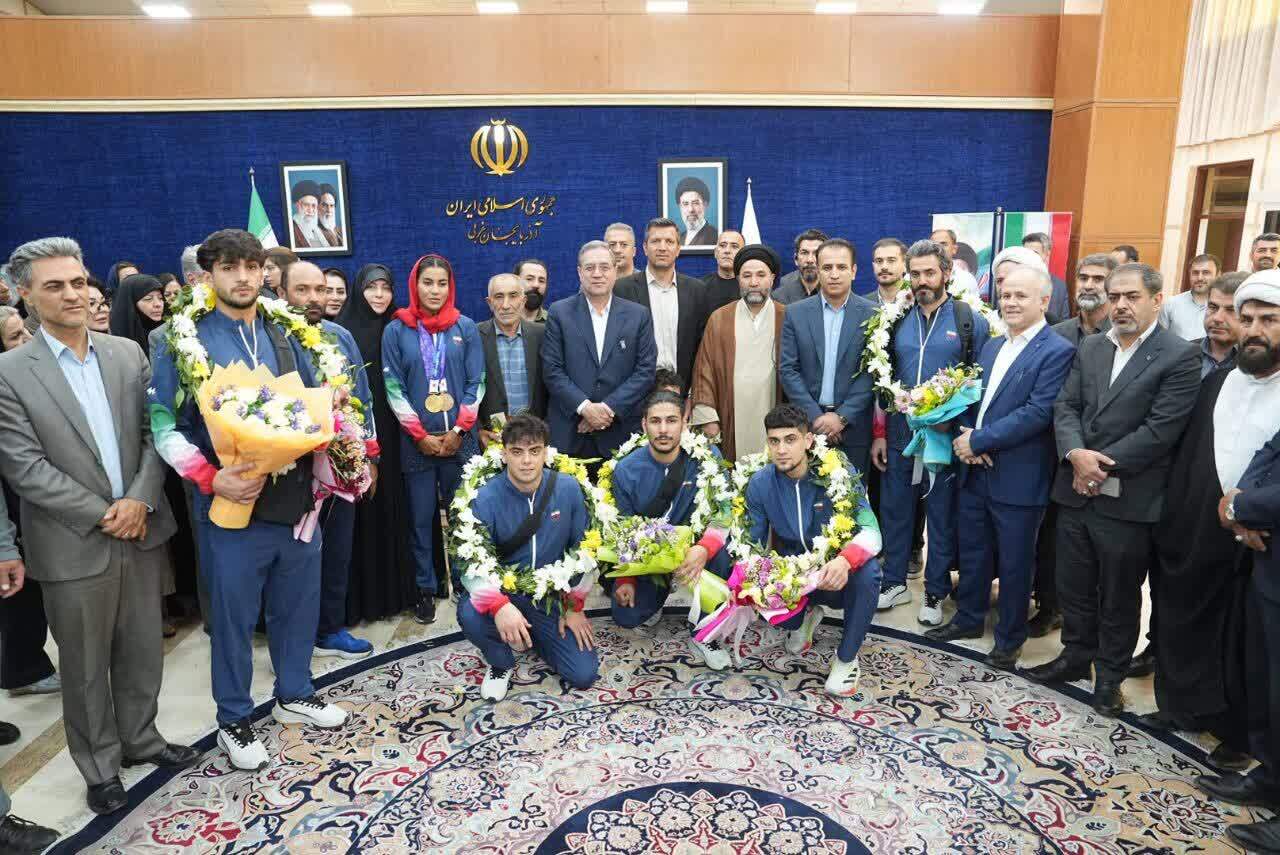 پیام آذری