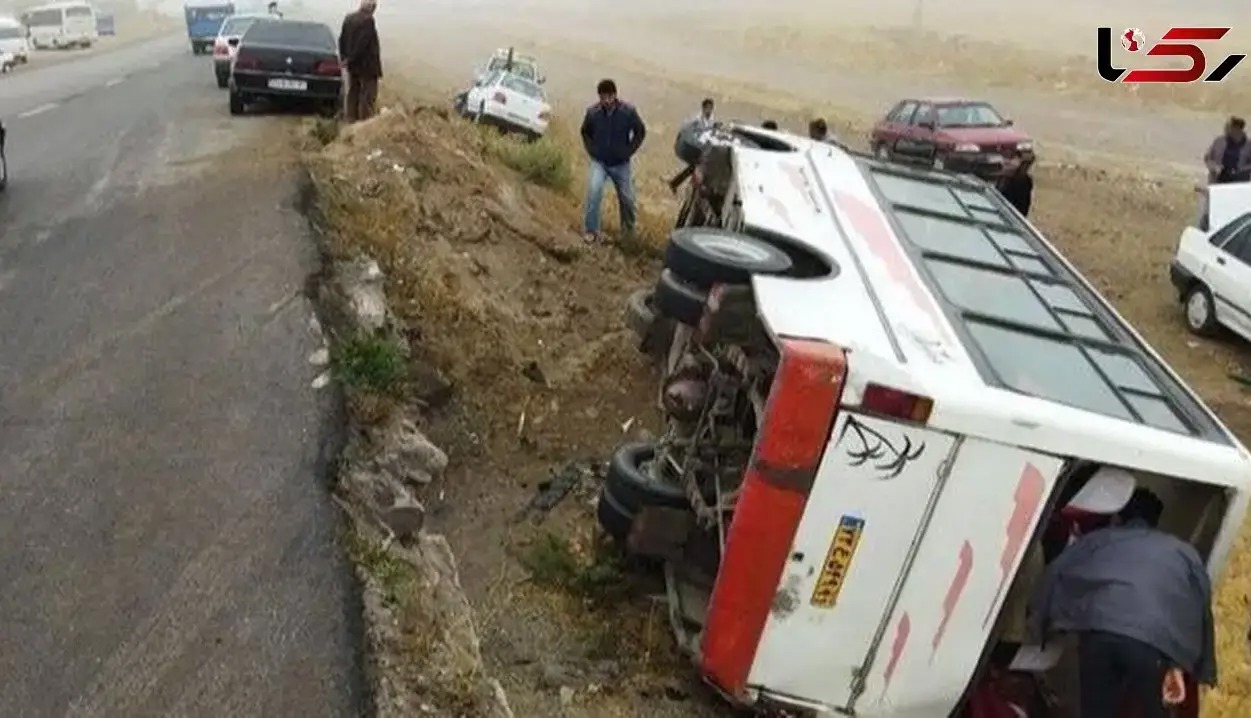 ۲۸ کشته و مصدوم در واژگونی مینی‌بوس در محور نقده