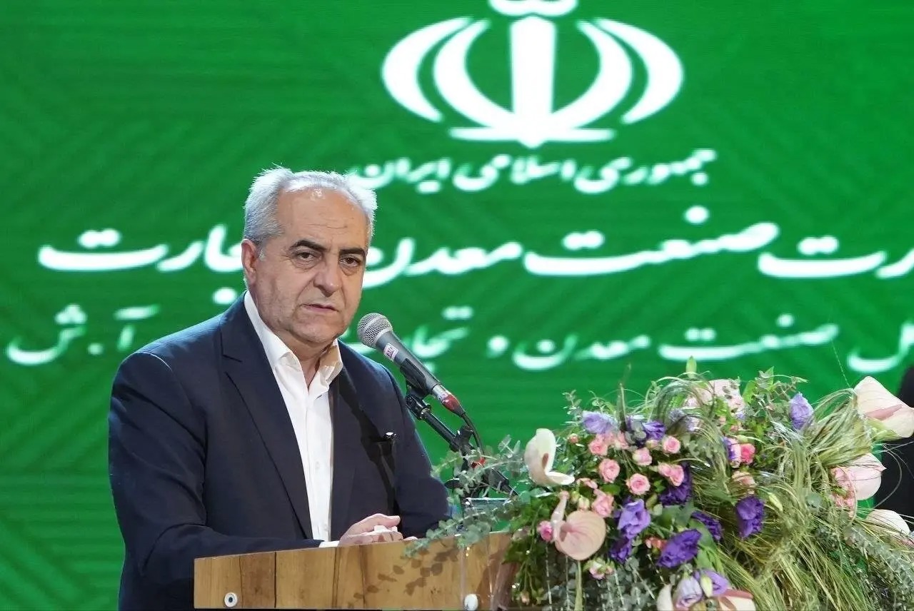 استمرار تولید در شرایط جنگی، جلوه‌ای از ایستادگی است