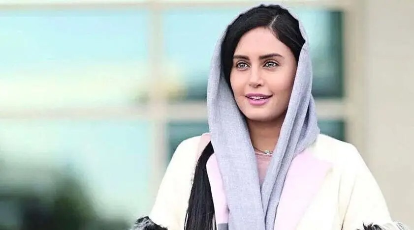 محکومیت الناز شاکردوست به حبس و ۲ سال محرومیت از فعالیت‌های سیاسی، مجازی و هنری/ وکیل این بازیگر: موکلم بعد از انتشار یک استوری پس از حوادث دیماه پارسال به این مجازات محکوم شده است