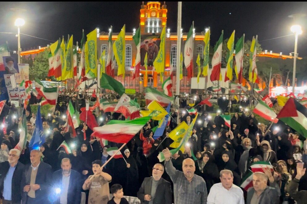 تداوم اجتماع شبانه تبریزی‌ها در «شب‌های اقتدار ملی»