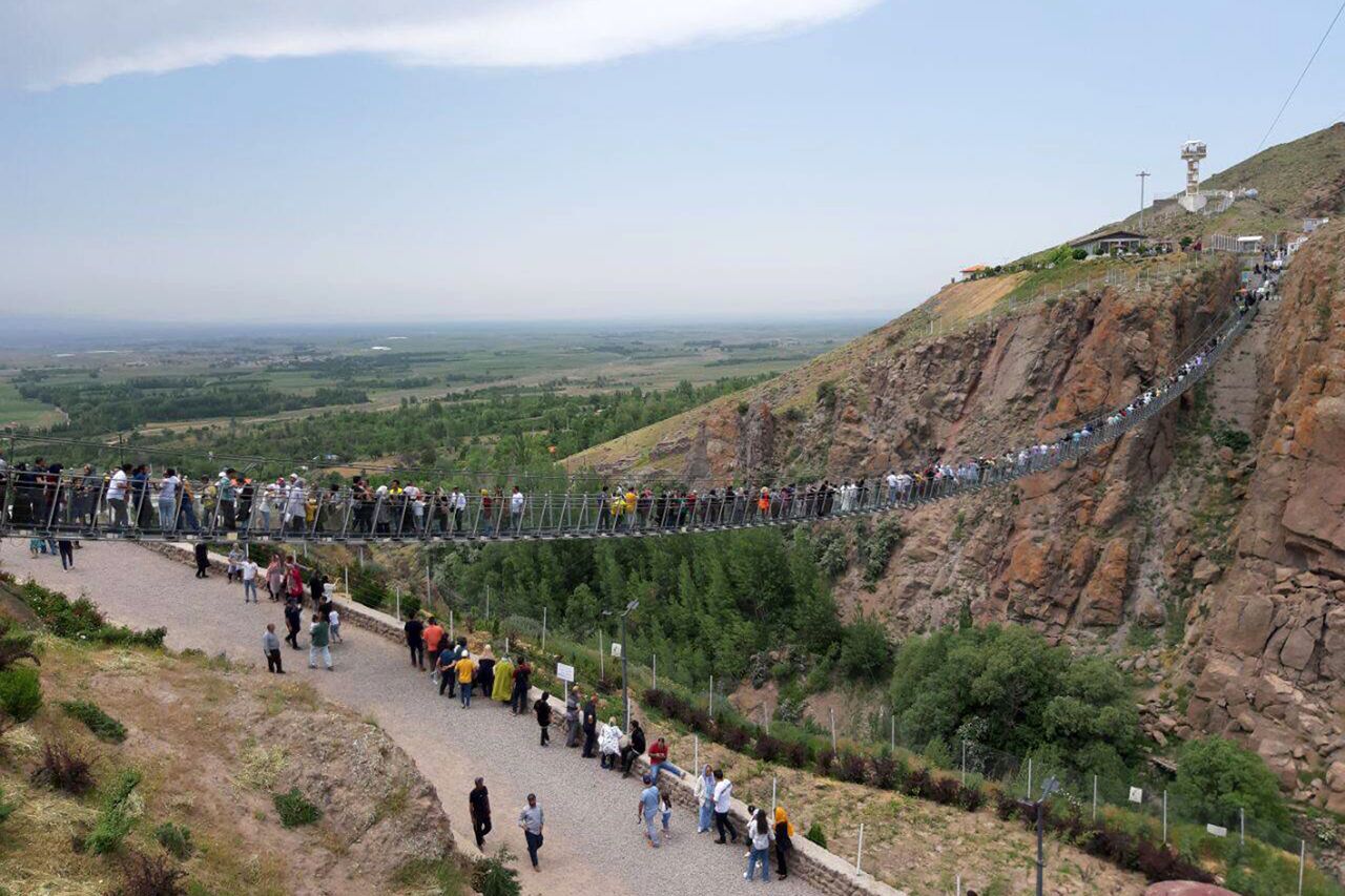 پیام آذری