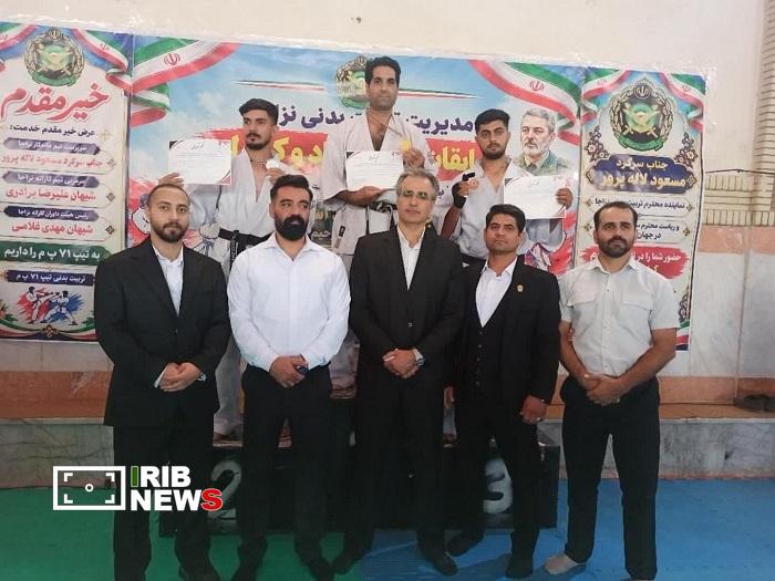 پیام آذری