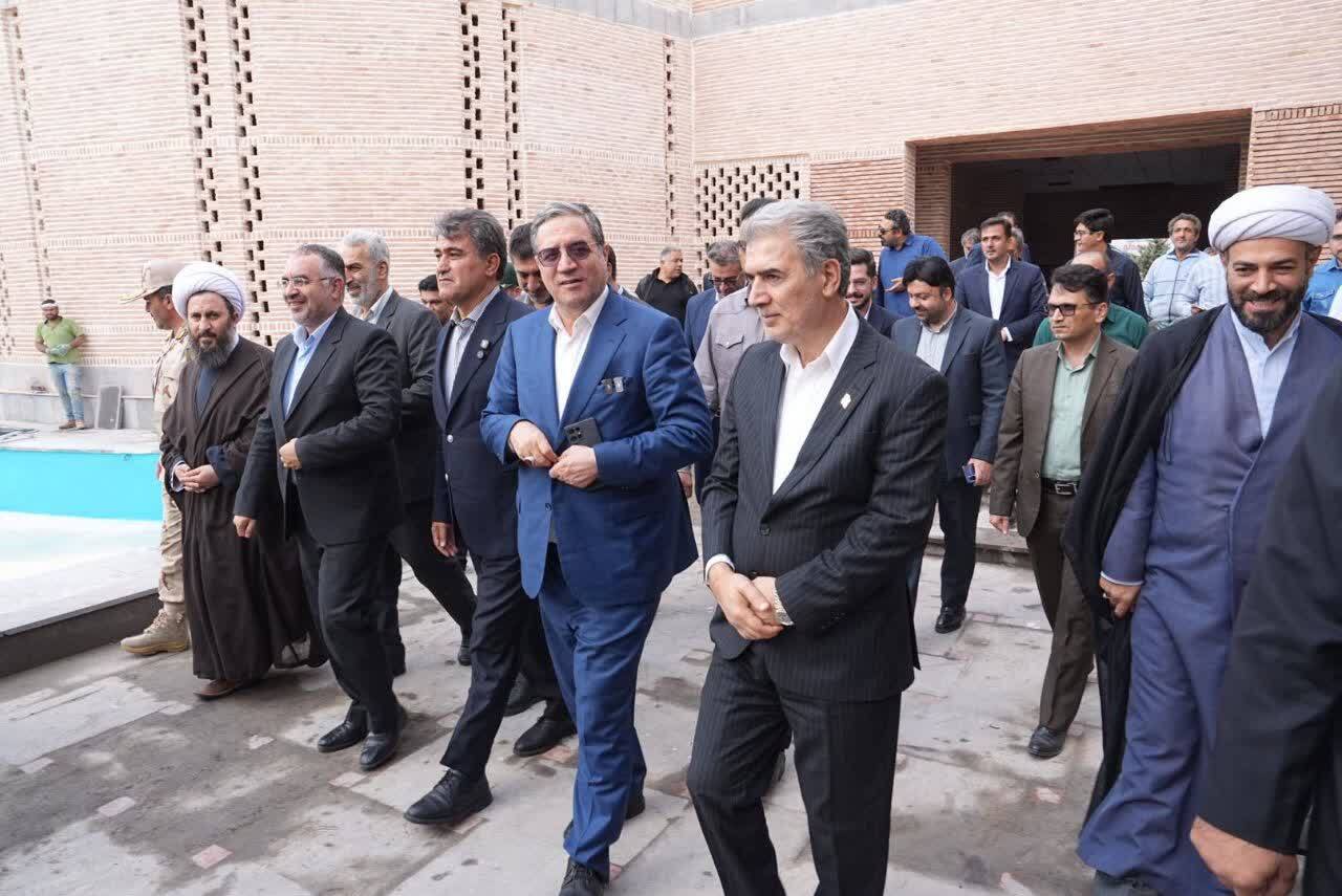 پیام آذری