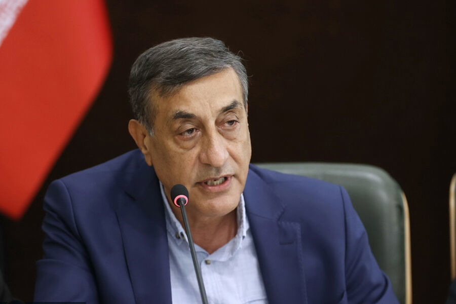 ایران با وجود ۴۷ سال تحریم و تحمیل دو جنگ همچنان ایستاده است