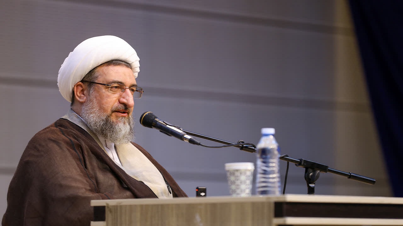 پیام آذری