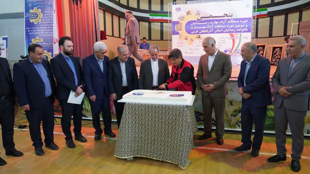 پیام آذری