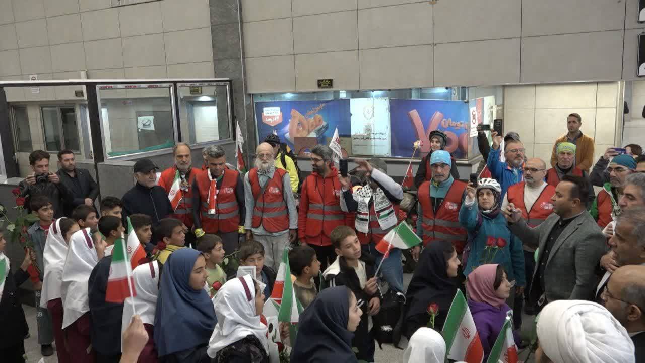 پیام آذری