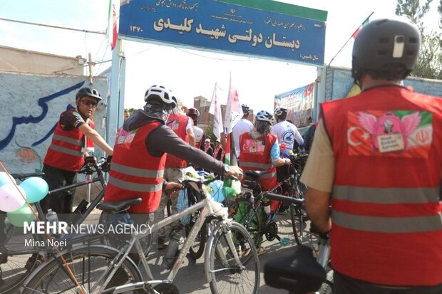 پیام آذری