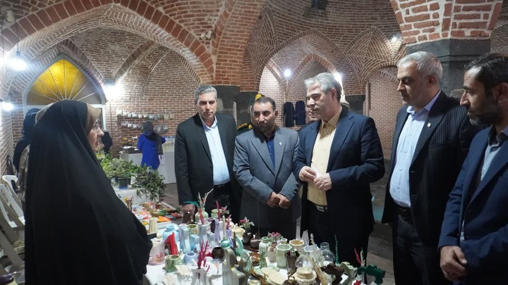 پیام آذری