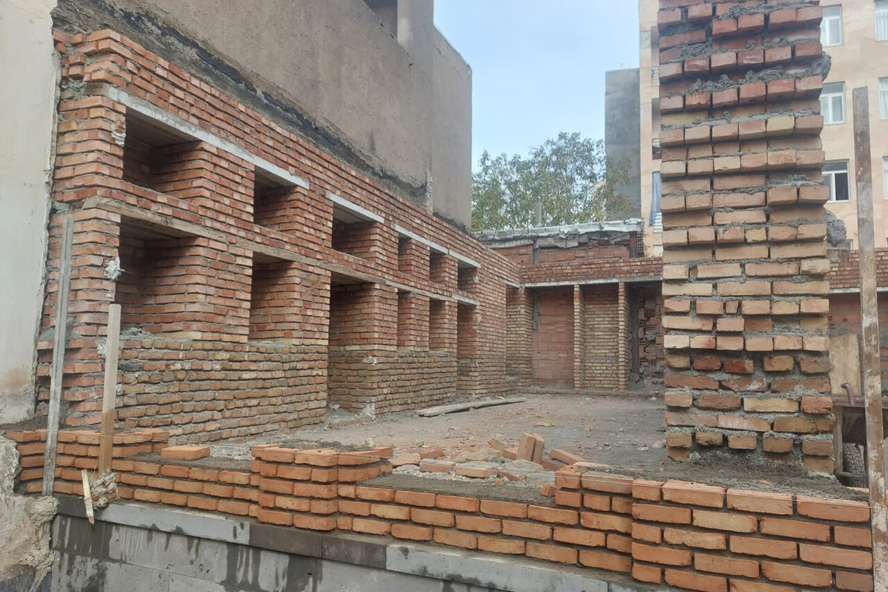 احیای خانه خاندان موذن‌زاده اردبیلی ادامه دارد
