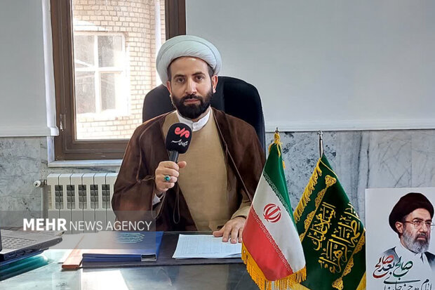 پیام آذری