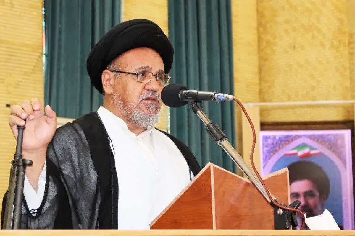امام جمعه بناب: تهدیدات هسته‌ای دشمن باید با پاسخ متناسب مواجه شود