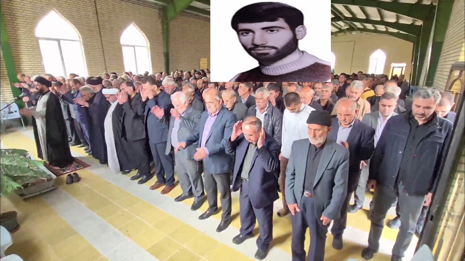 تشییع پیکر مادر شهید «سید محمود موسوی» در هریس آذربایجان شرقی