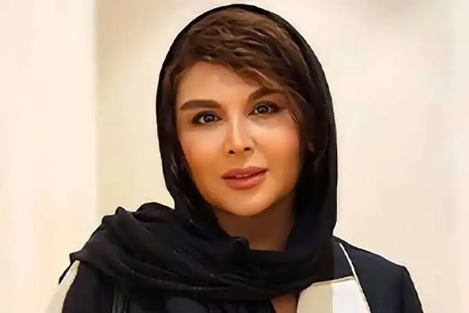 شهره سلطانی با لباس عروس در کنار رضا عطاران