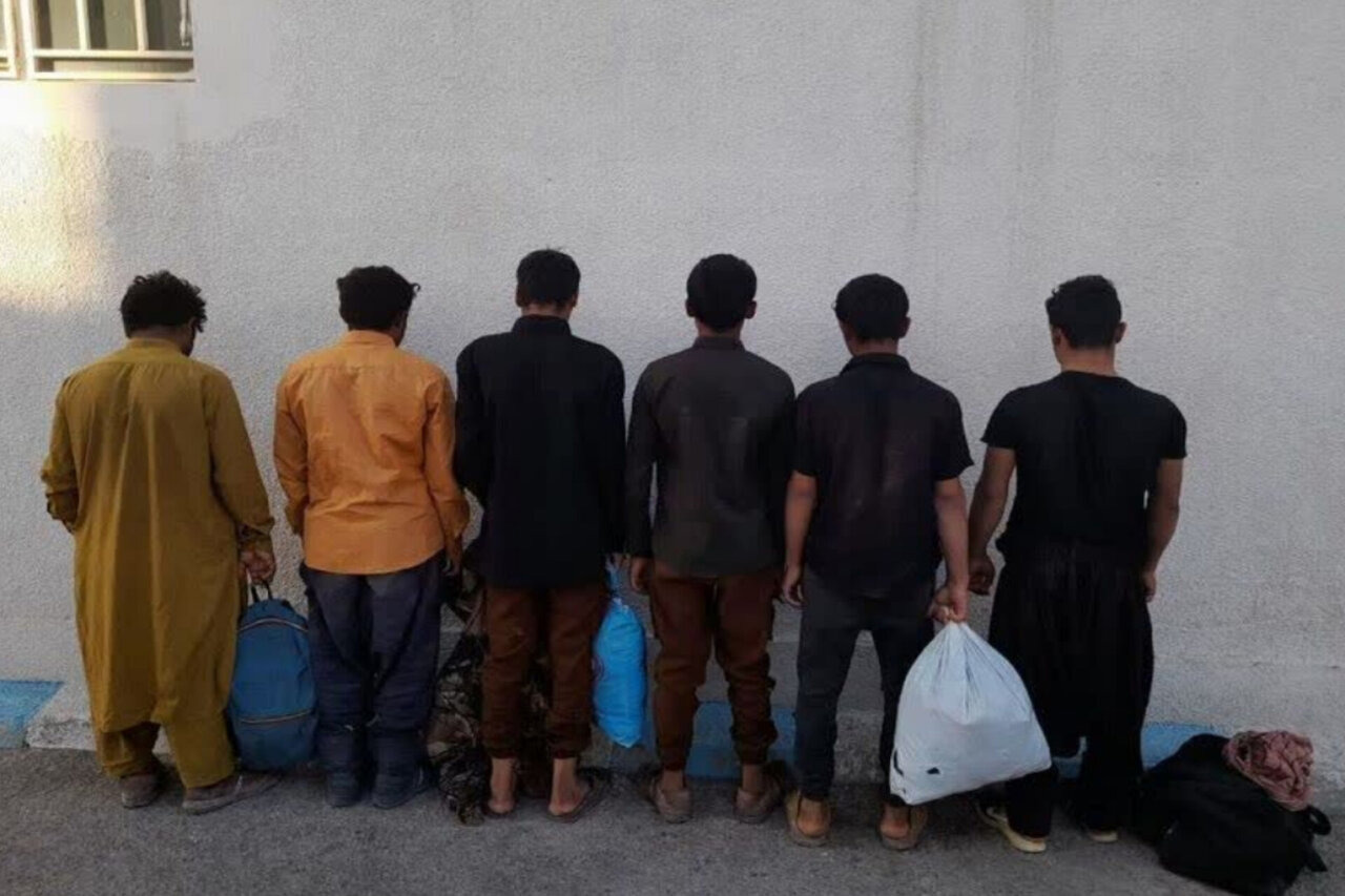 جمع آوری ۶ نفر اتباع غیرمجاز در چاراویماق