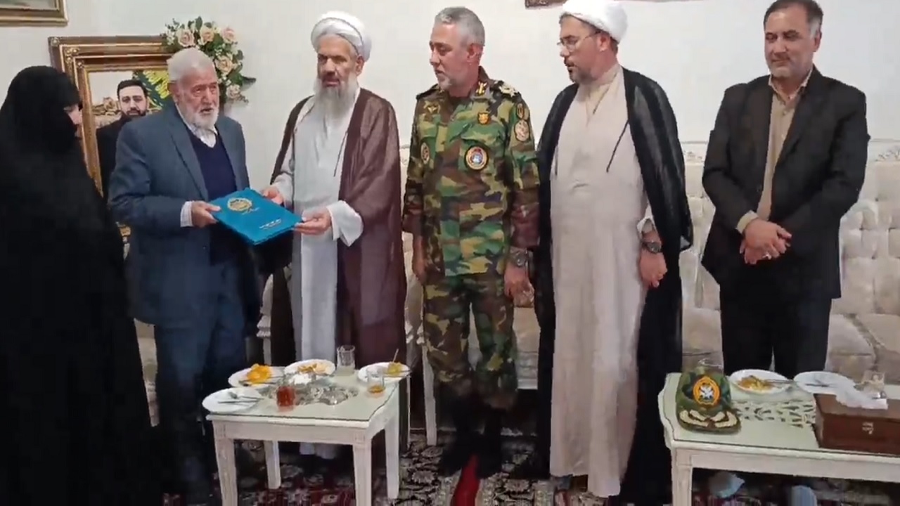 پیام آذری
