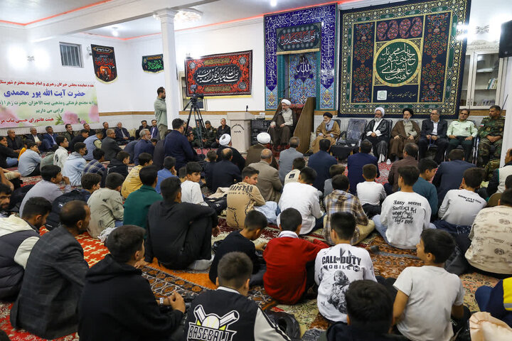 پیام آذری