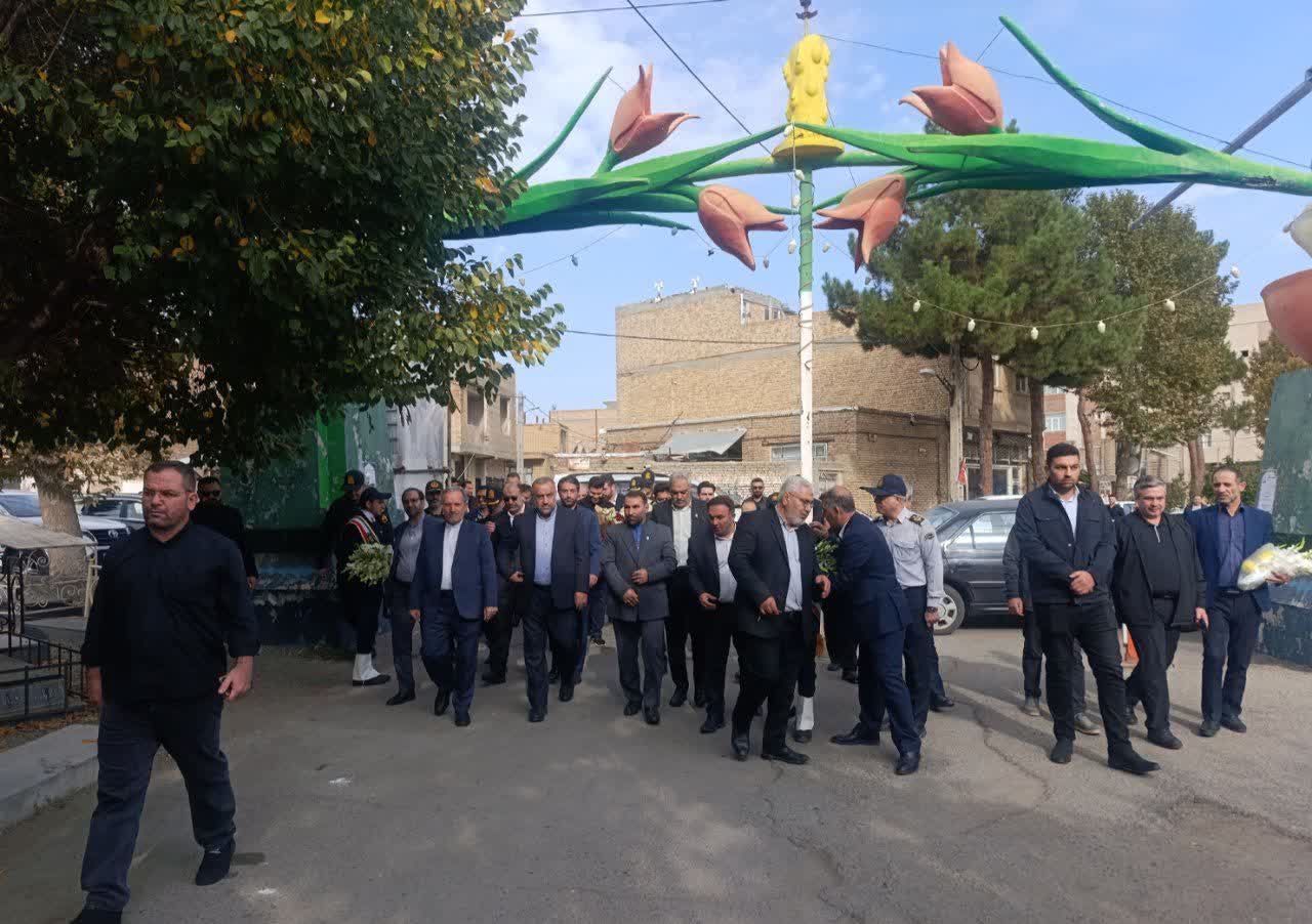 پیام آذری
