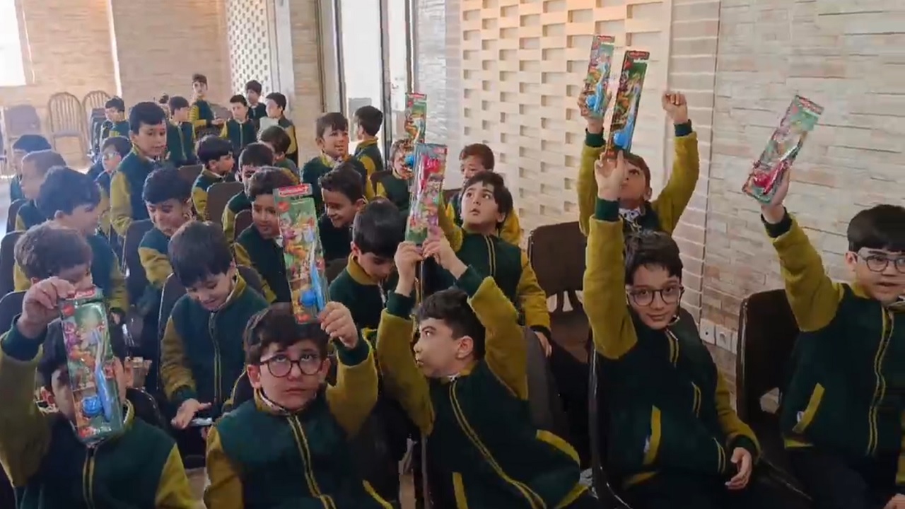 پیام آذری