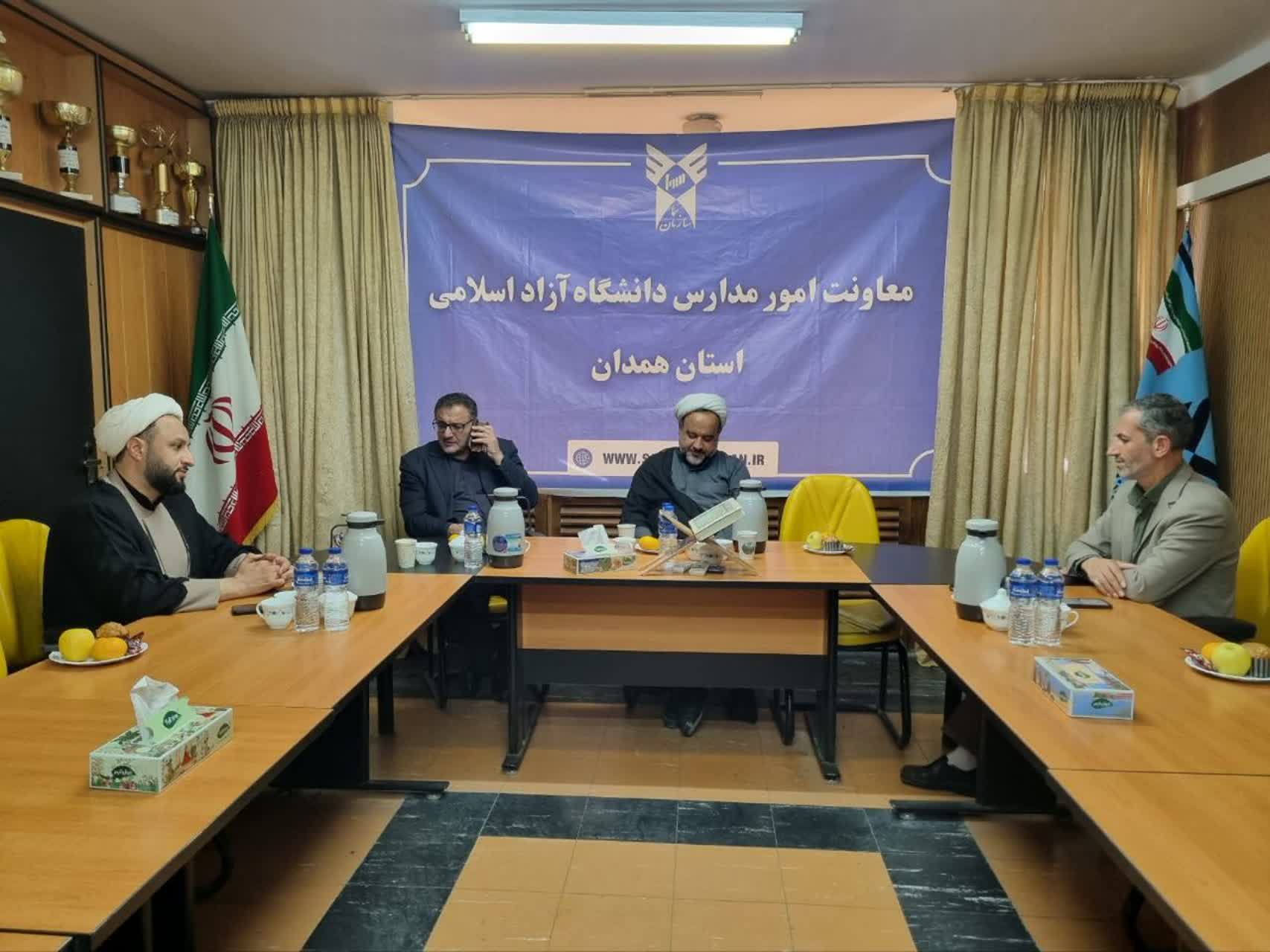 پیام آذری