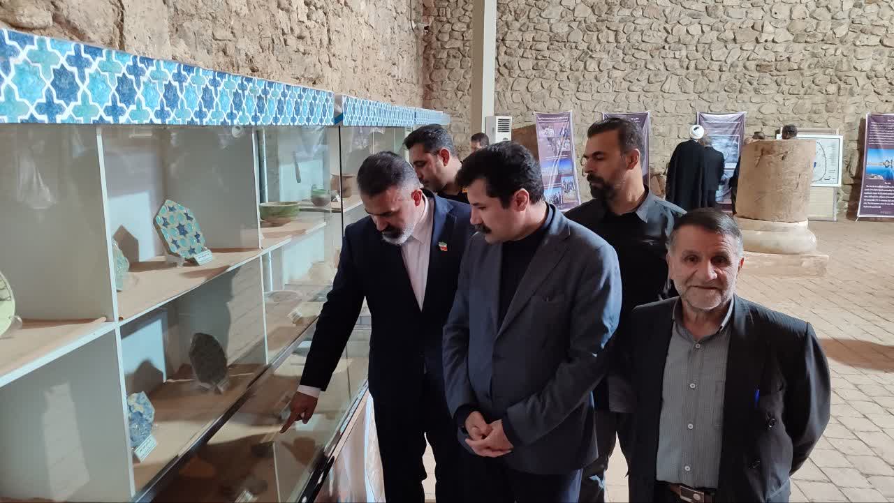 پیام آذری