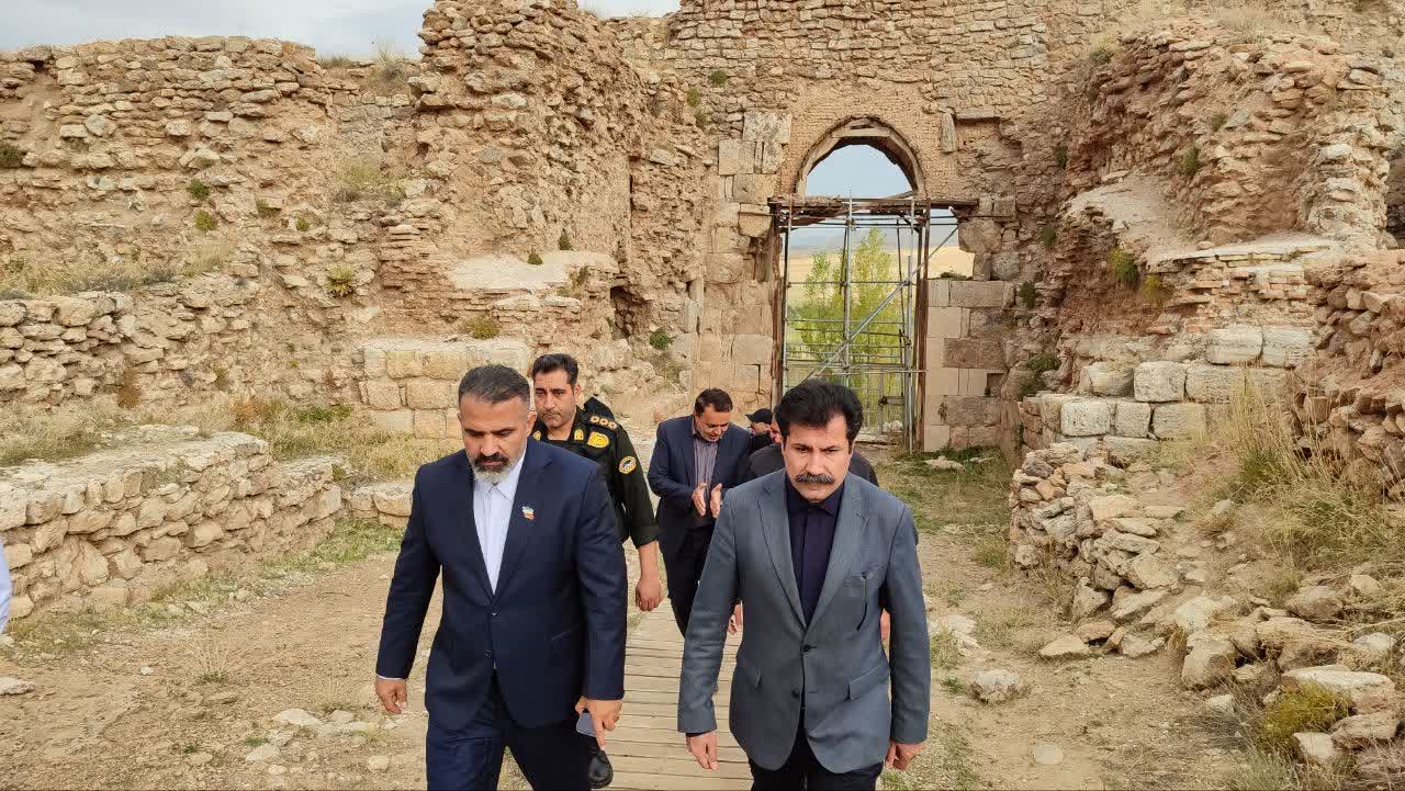 پیام آذری