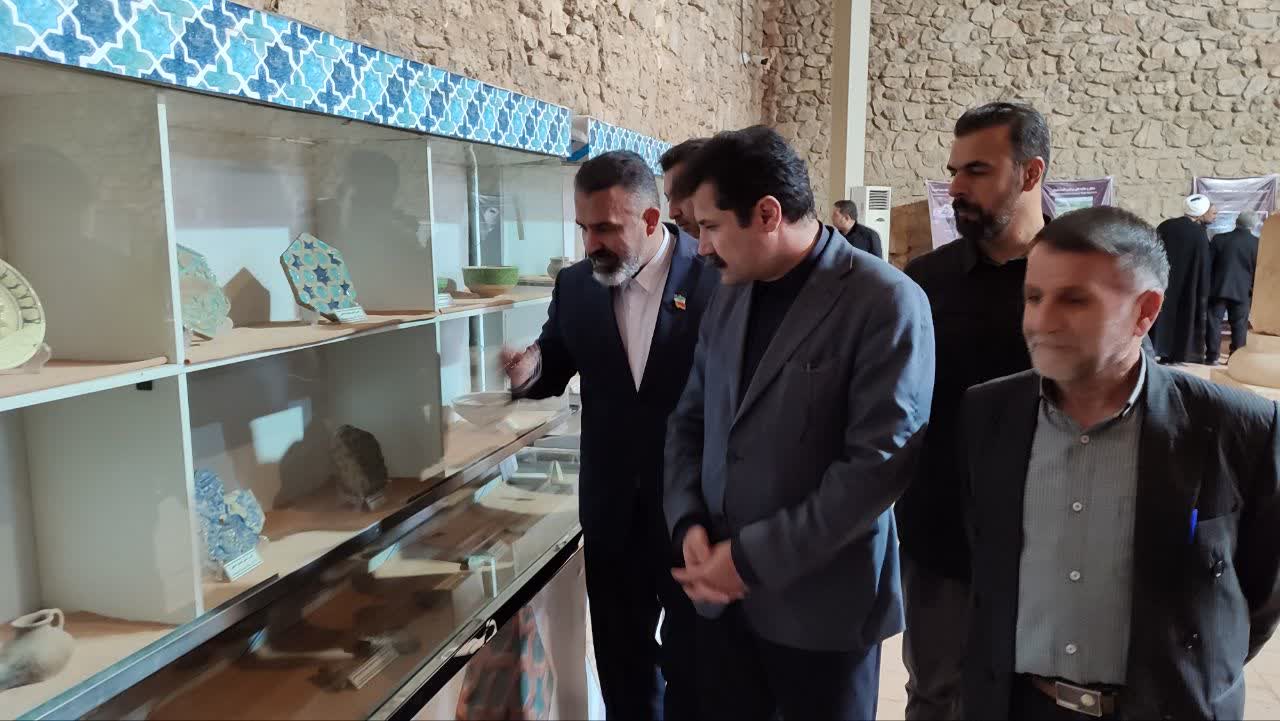 پیام آذری