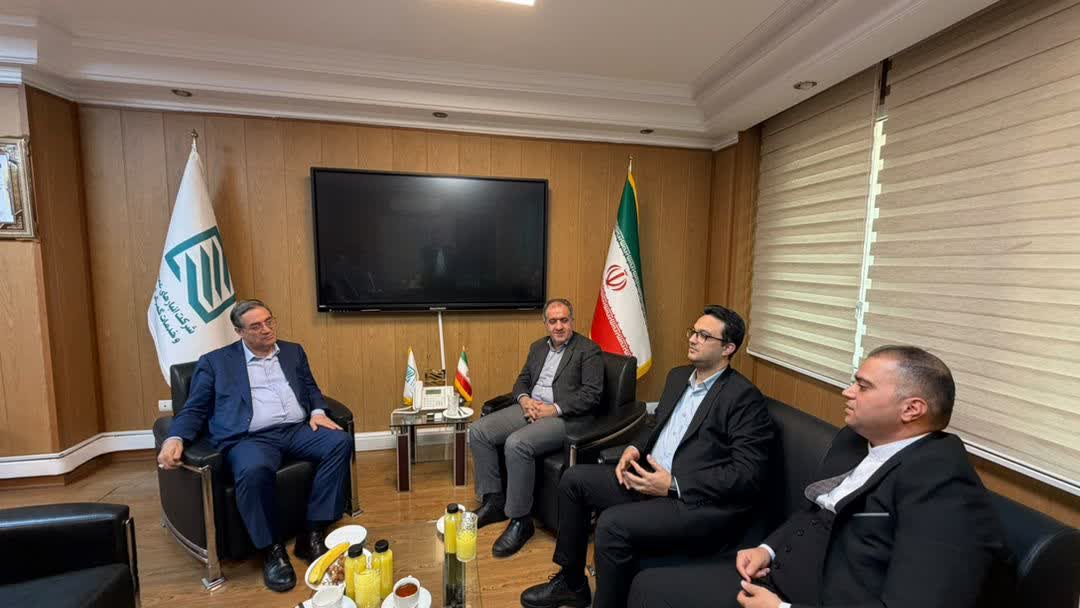 پیام آذری