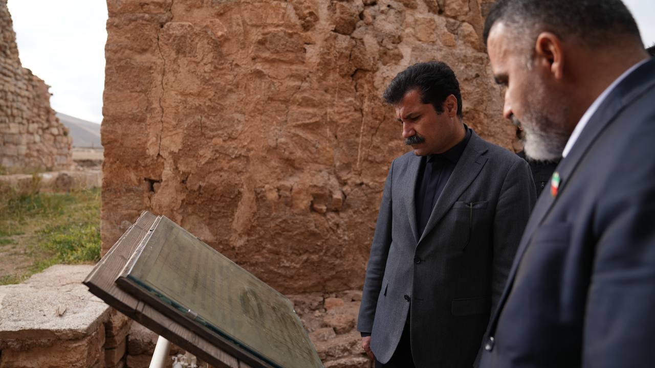 پیام آذری