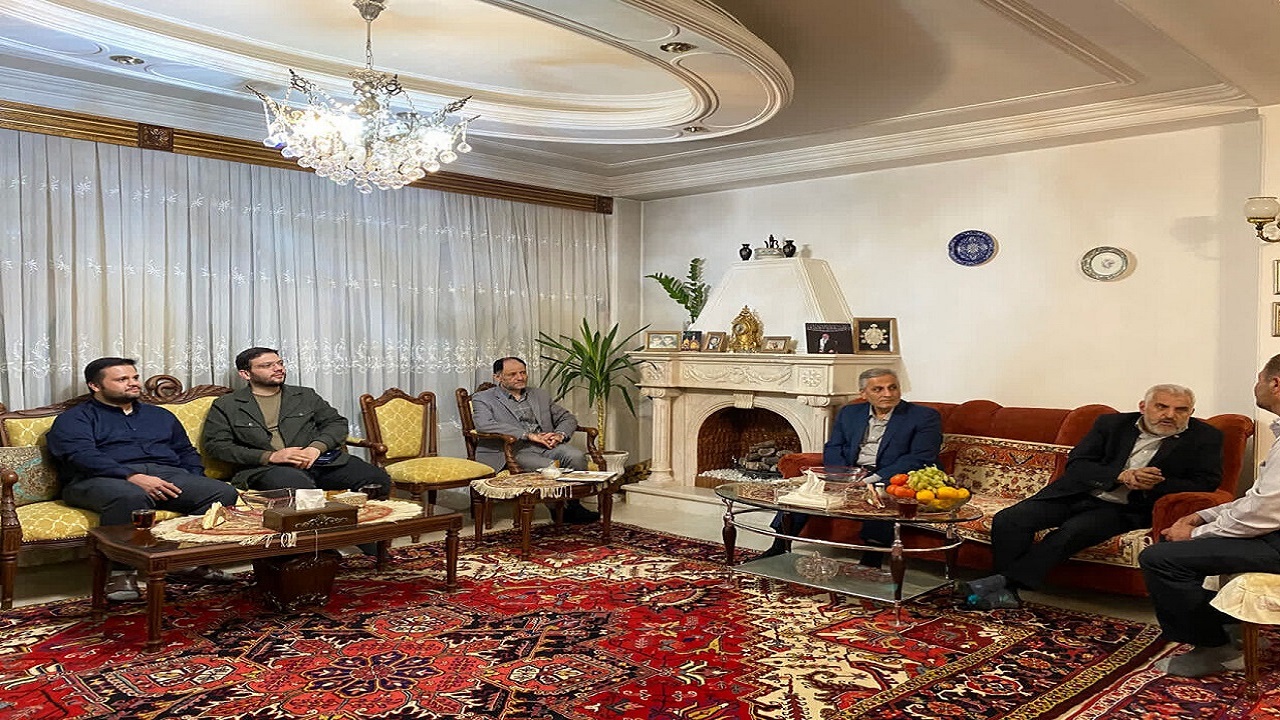 پیام آذری