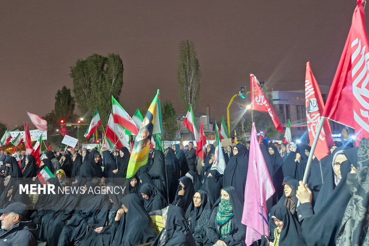 اردبیل همصدا با آرمان‌های شهدا در شب ۲۴۳