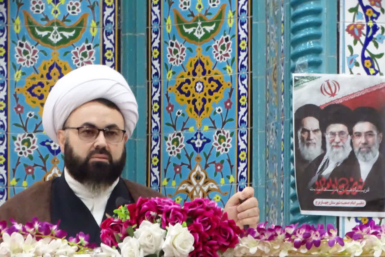 پیام آذری